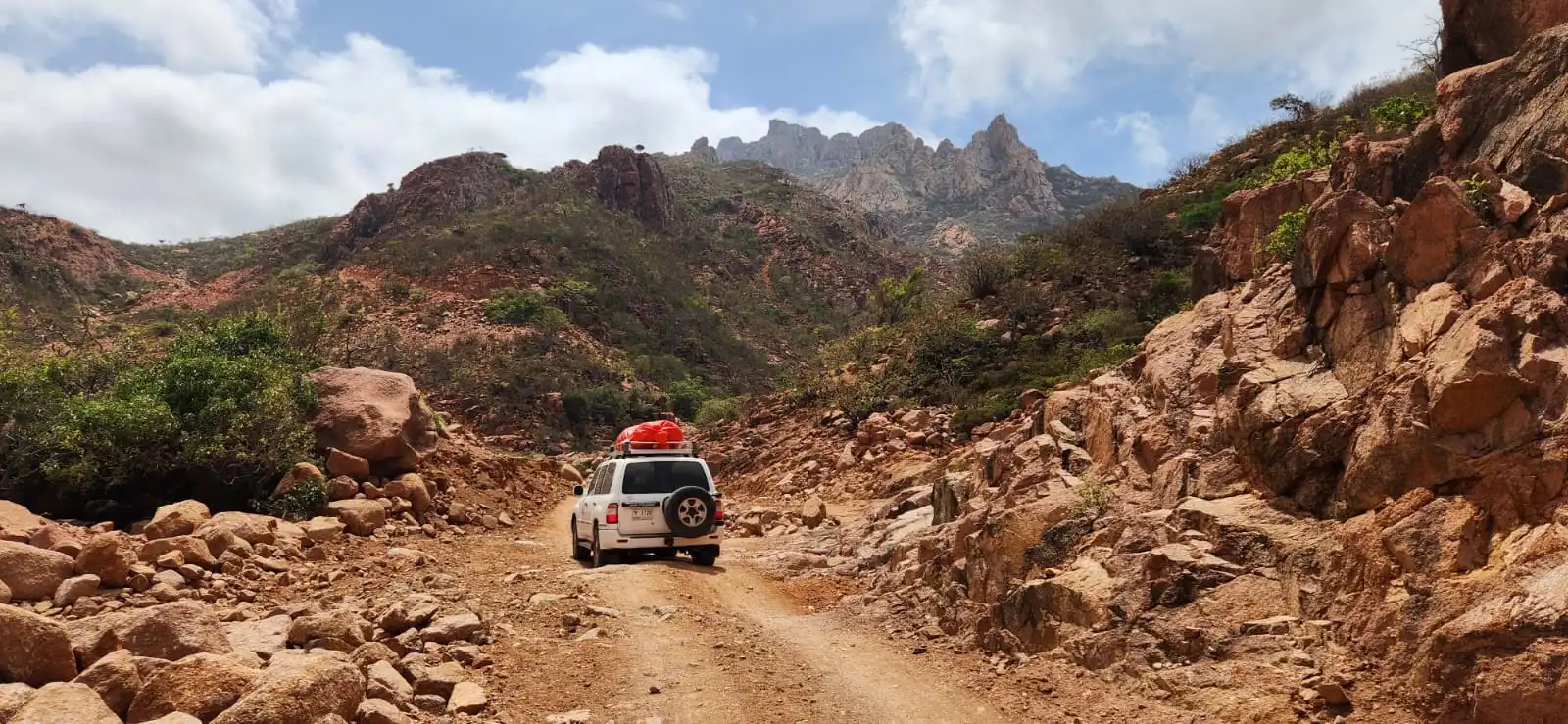 Mountain trekking landscape featured on the Hajhir Trekking Tour